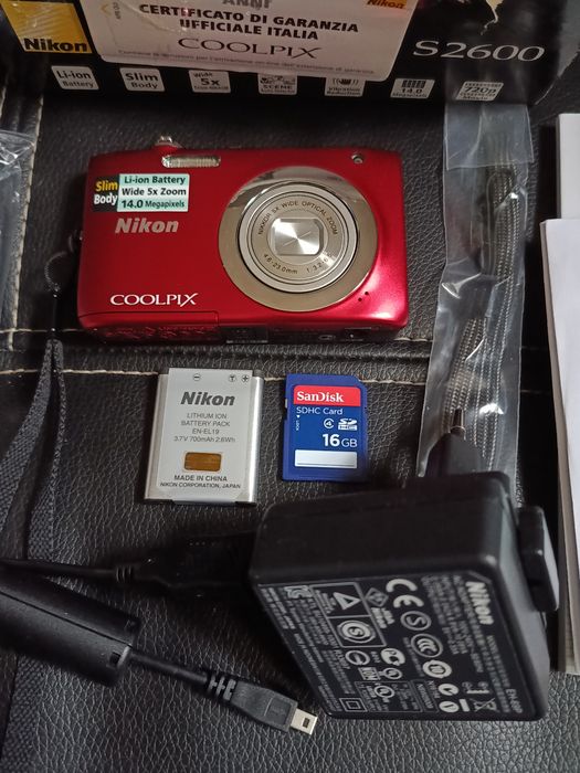 Aparat foto Nikon Coolpix S2600 14 MP fullbox