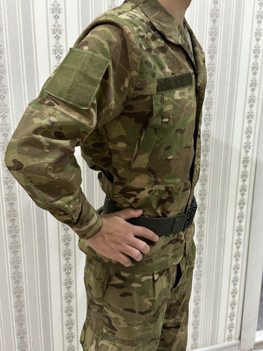 Военный форма,комплект.