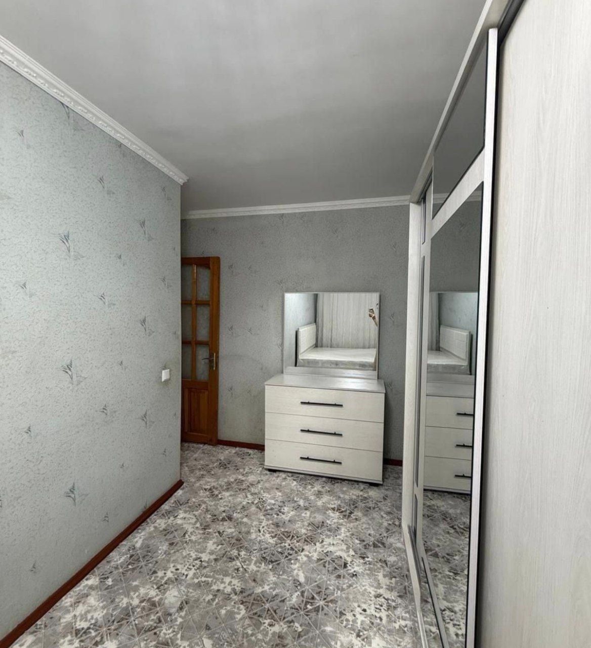 Mirzo Ulugʻbekda arzon narxda 3 xonali kvartira arendaga beriladi