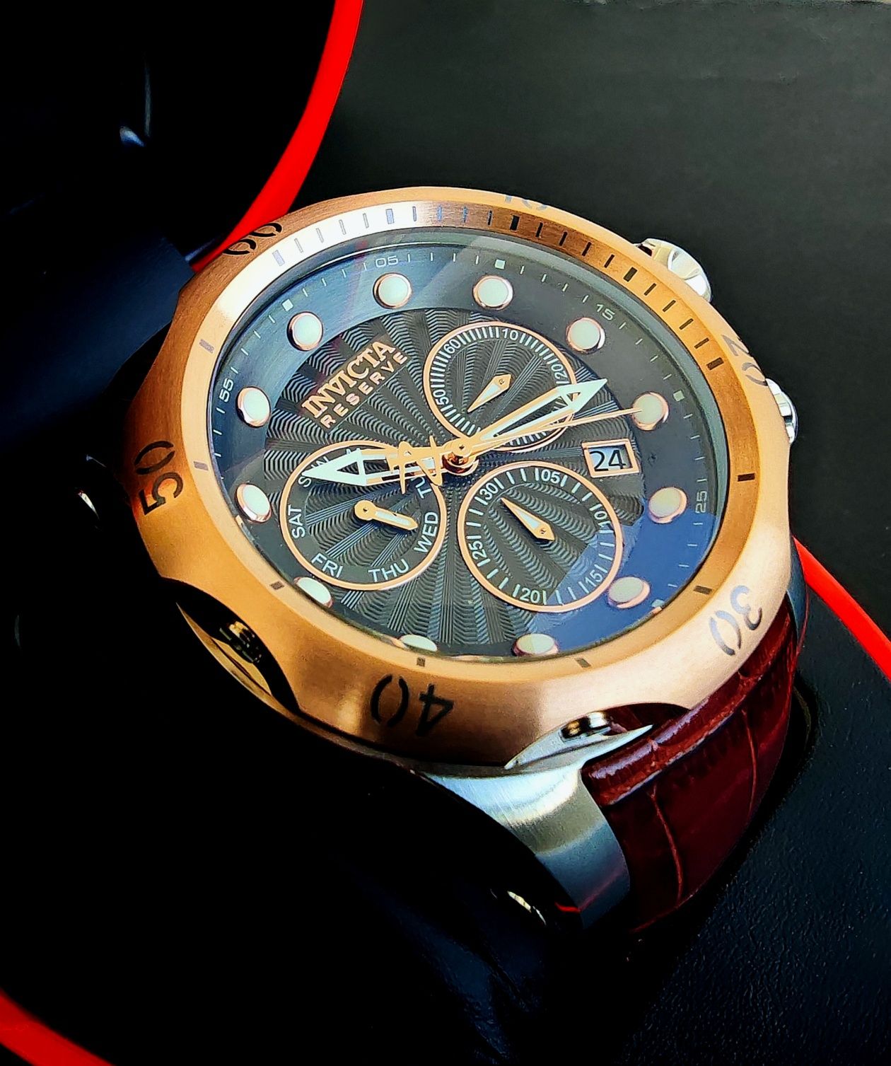 часовник INVICTA Venom Brown 54 mm, Инвикта нов