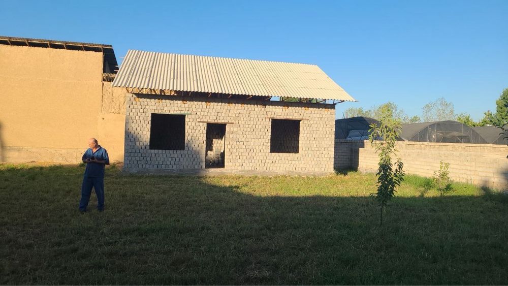 Срочно 9 сотули ер сотилади