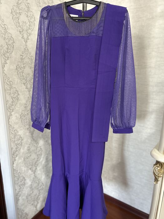 Продам платье женское