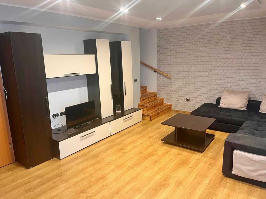 Casa individuala de vanzare in Sura Mica