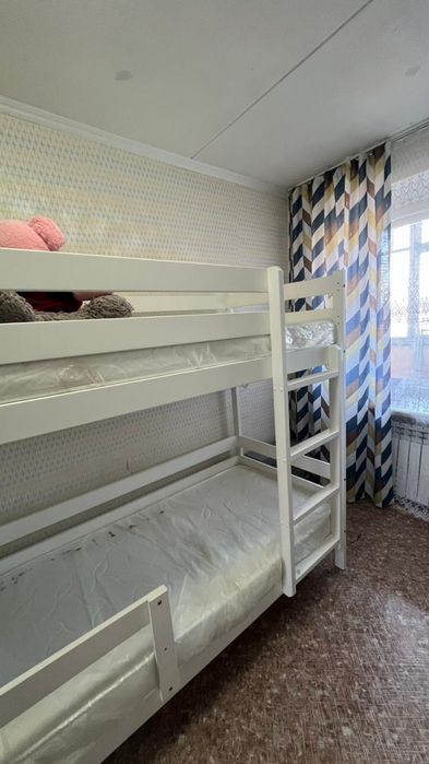 Продам двухьярусную кровать