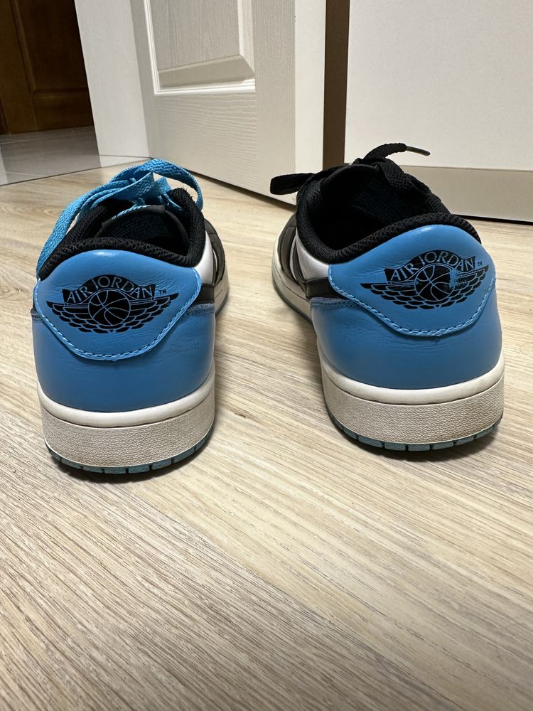 Jordan 1 Low UNC/Powder Blue