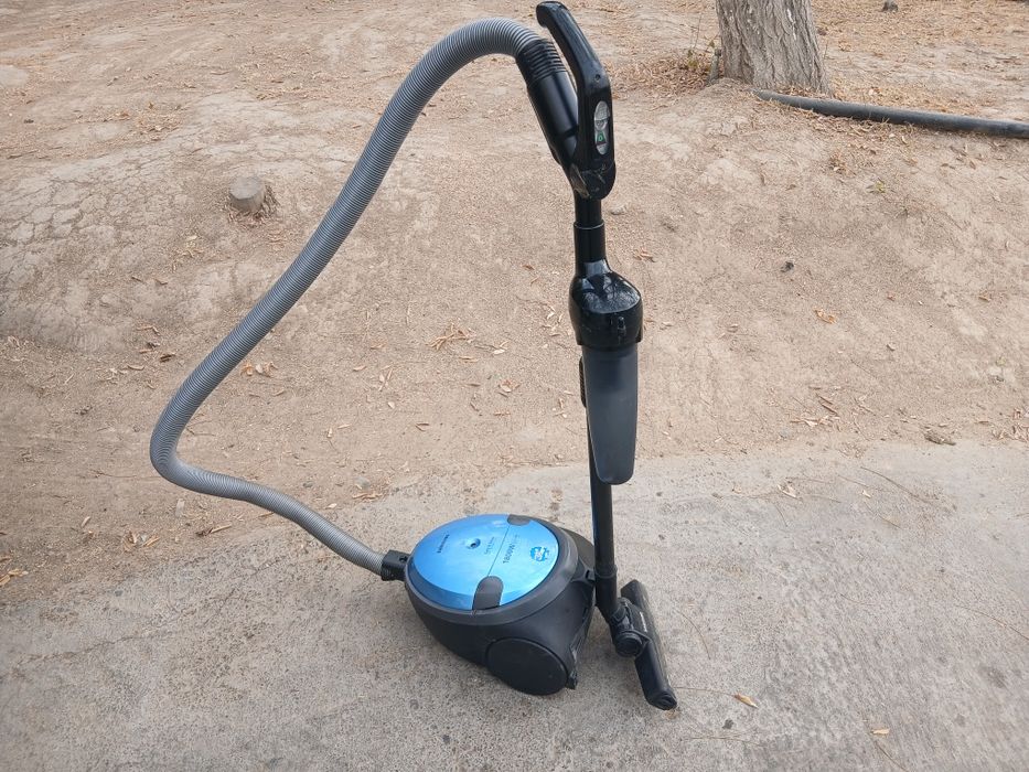 Пылесос мошний..