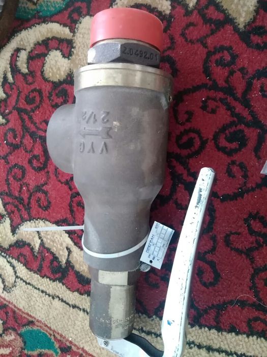 Клапан предохранительный