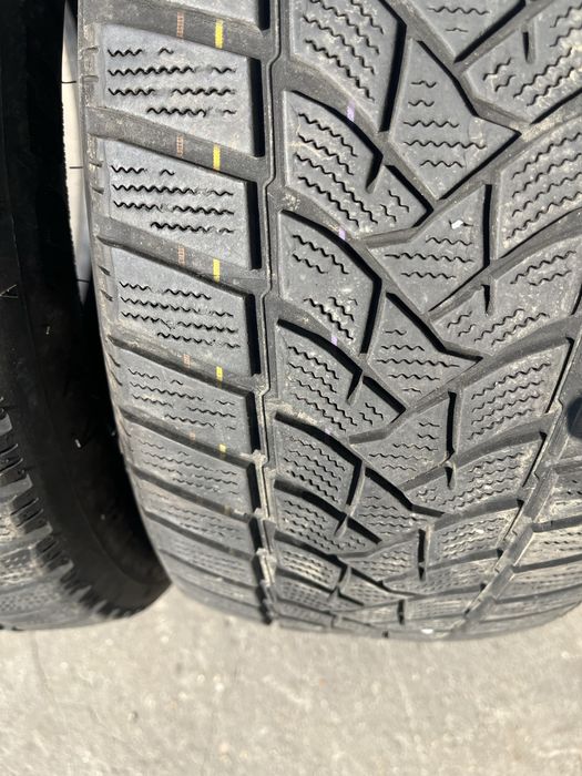 2 бр. зимни гуми 205/55/16 Dunlop DOT 3317 4,5-5 mm