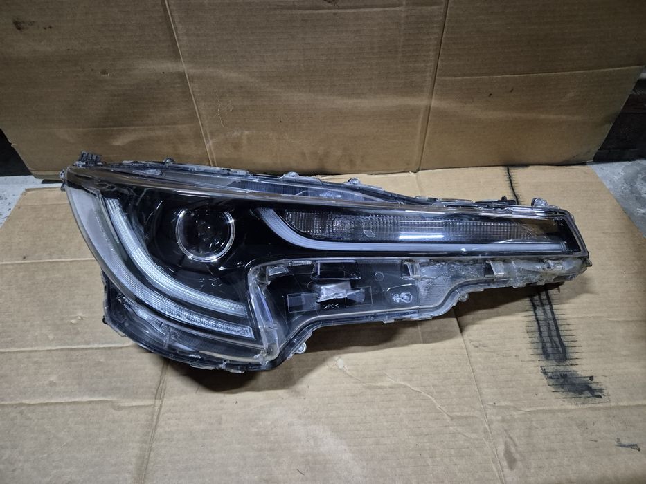 Far Dreapta Avariat Toyota Corolla E21 Break/Hatchbak 2018-2022.