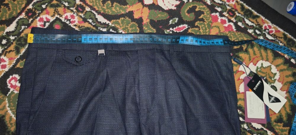 Продаю новые брюки для мужчин на весну и лето