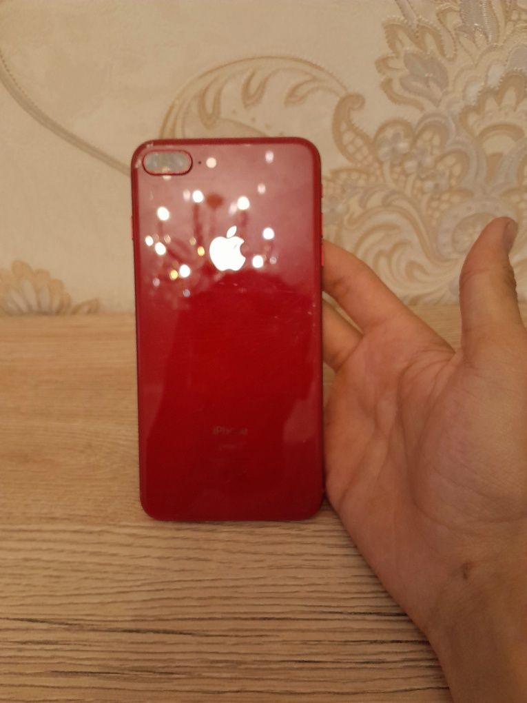 iPhone 8 plus red