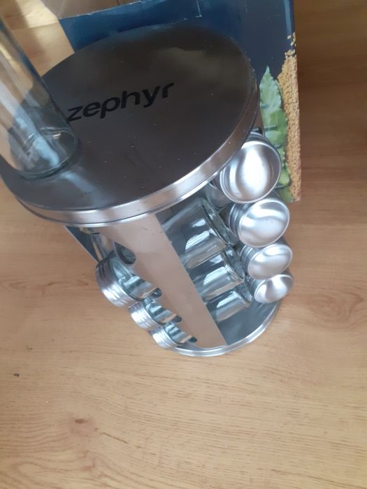 Поставка за подправки- нова