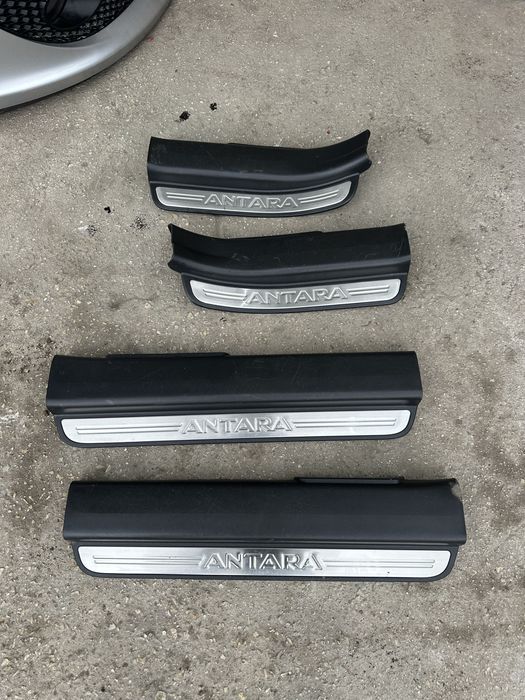 Вътрешни прагове за Опел Антара!