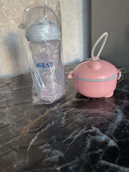 Продам бутылку Авент новая с запасками
