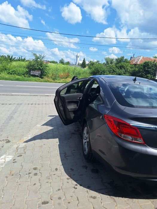 OPEL INSIGNIA, an fabricație 2010, stare buna, unic proprietar