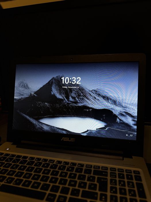 Laptop Asus Ultrabook intel i3/8gb ram/ssd+hdd