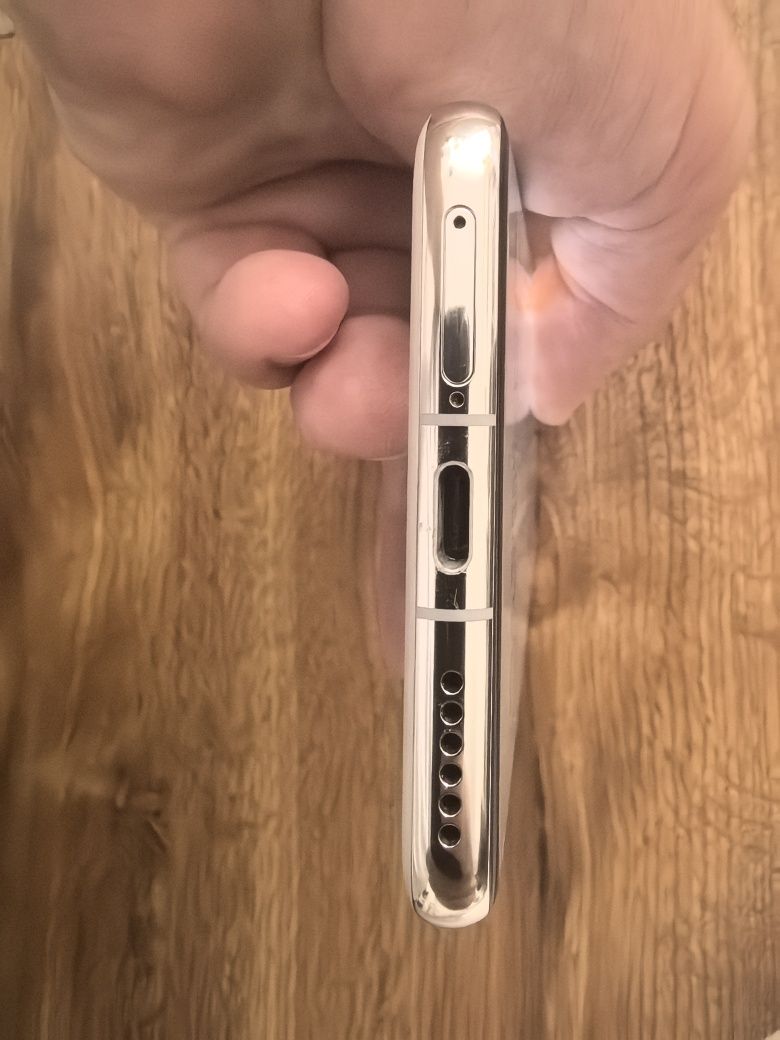 Huawei p60 pro с гаранция + подаръци