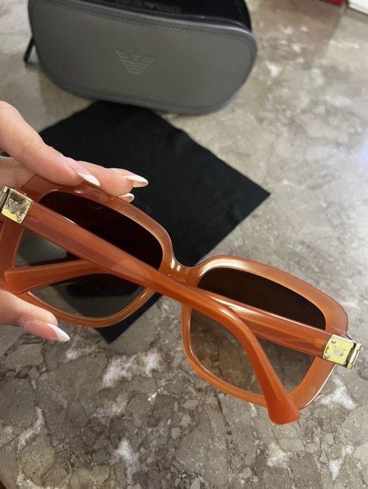 Оригинални слънчеви очила Emporio Armani