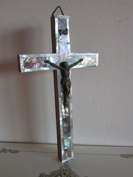 rar Mother of pearl, lemn maslin Cruce Crucifix Ierusalim 1950