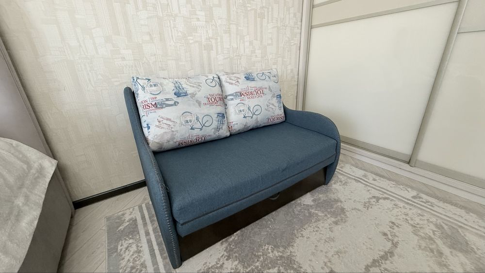 Продам диван-кровать! Мини диван-кроватьо