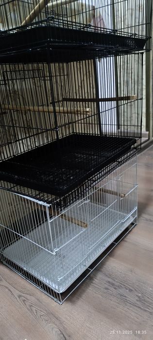Срочно продам клетки для птиц