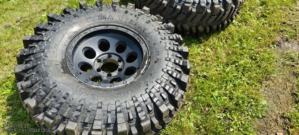 Гуми с джанти 37х16