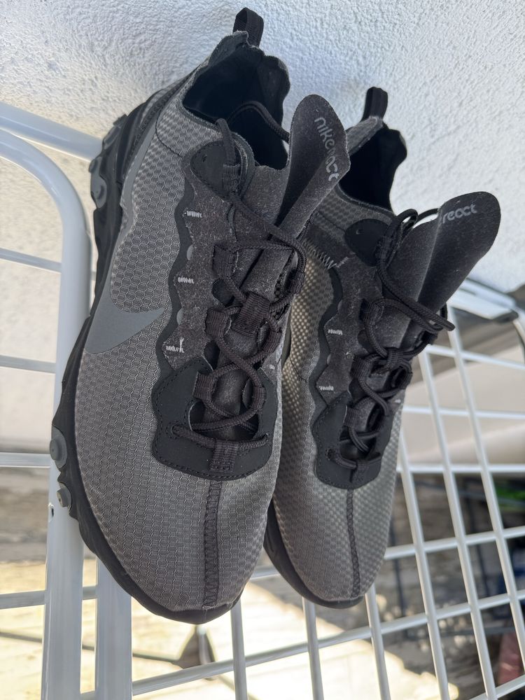 Adidasi Nike React