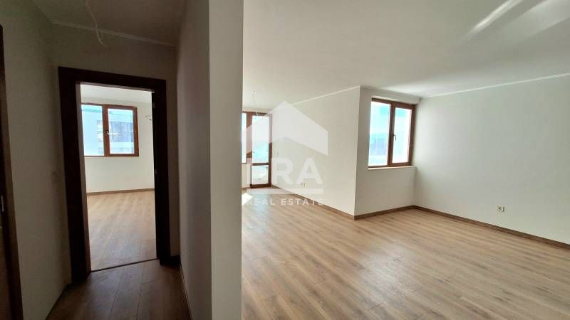 Продава се Двустаен апартамент в Варна, Виница - 68 кв.м за 1683 €/кв.м - Снимка #4