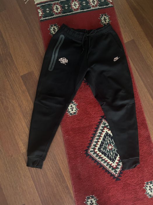 Compleu nike tech syna