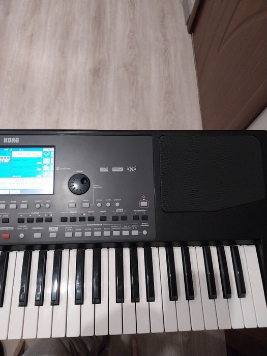 Продавам Корг па600
