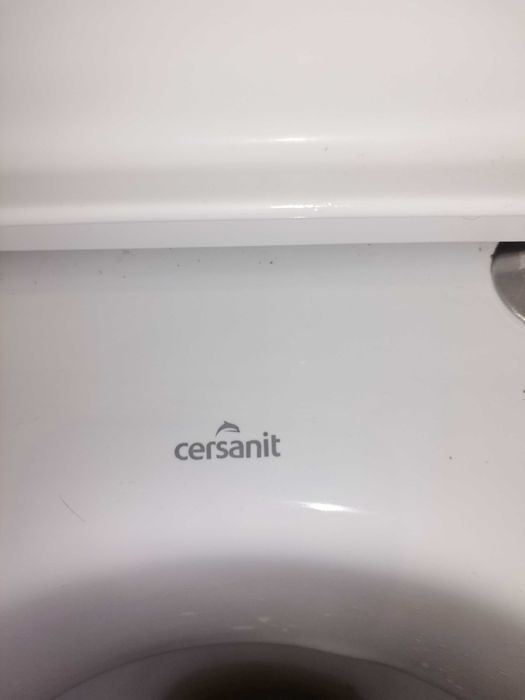 Vând wc suspendat cu bazin incastrat cersanit