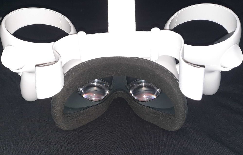 Meta Quest 2 - VR Headset