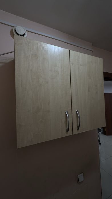 Продам навесной шкаф