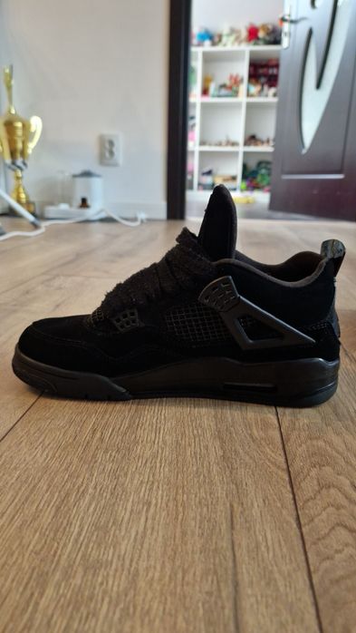 Jordan 4 Black Cat