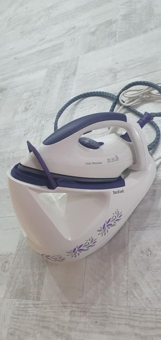 Statie de calcat Tefal Easy Pressing GV5245, Ultragliss, 4.5 bar, Alb/