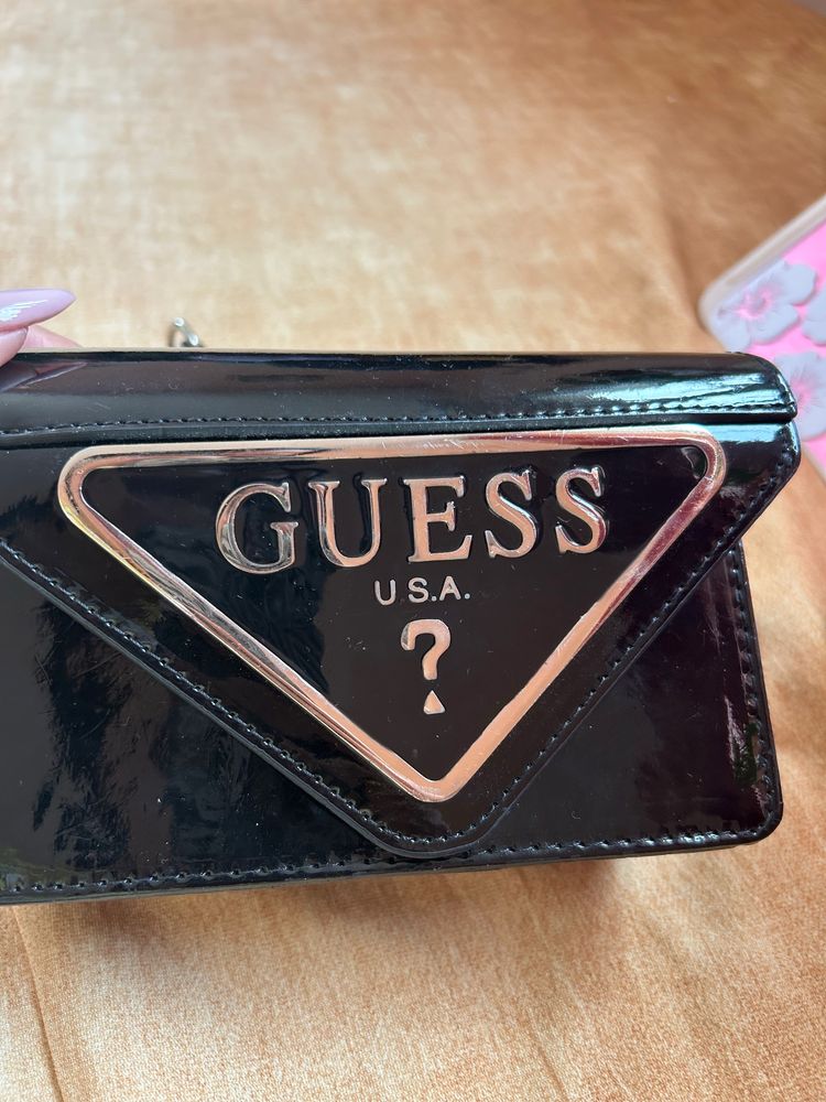 Дамска чанта guess