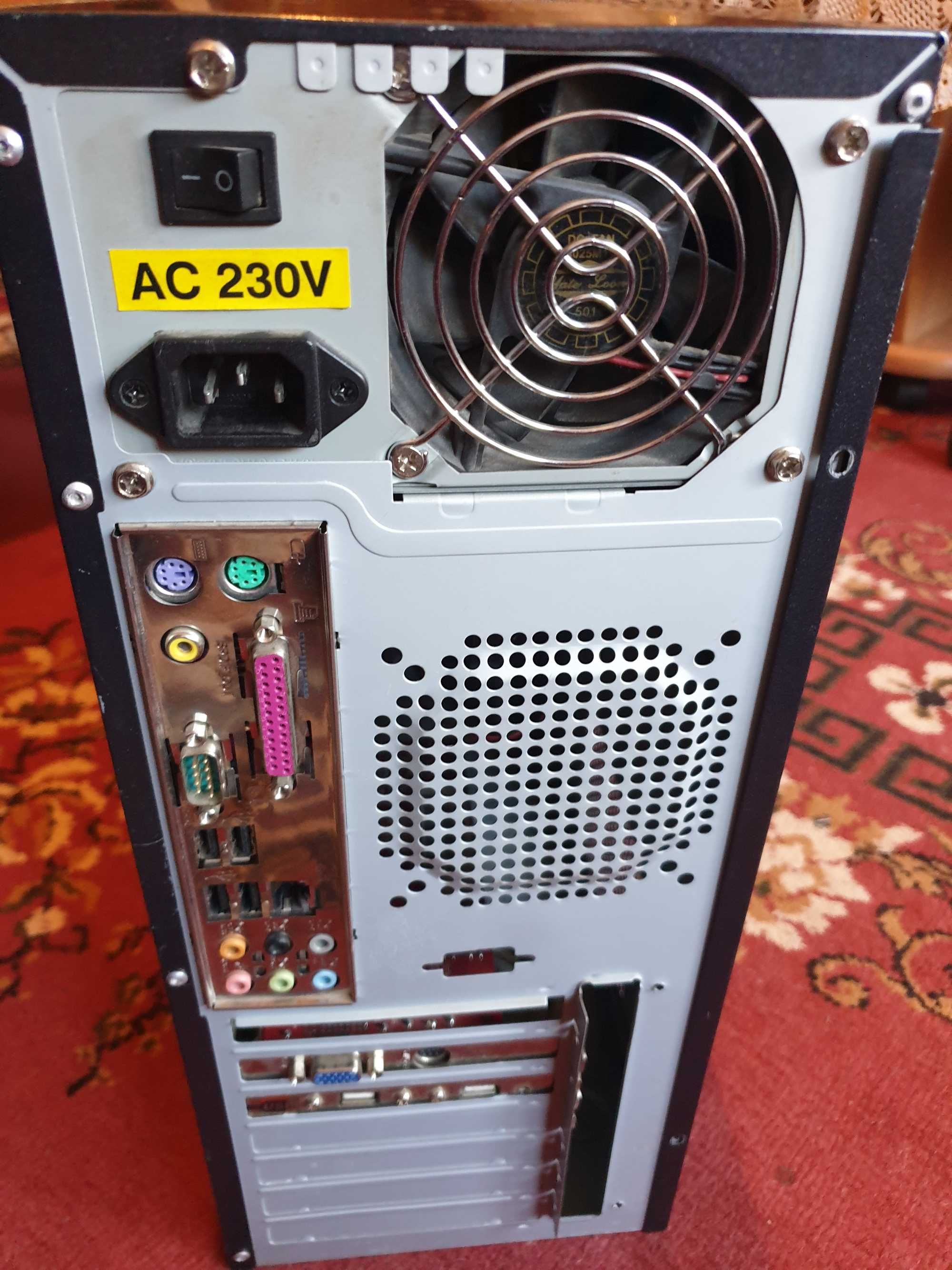 Vand carcasa PC AMD