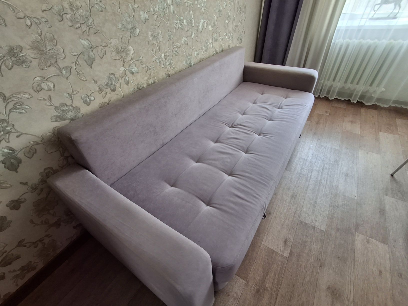 Диван  раздвижной,