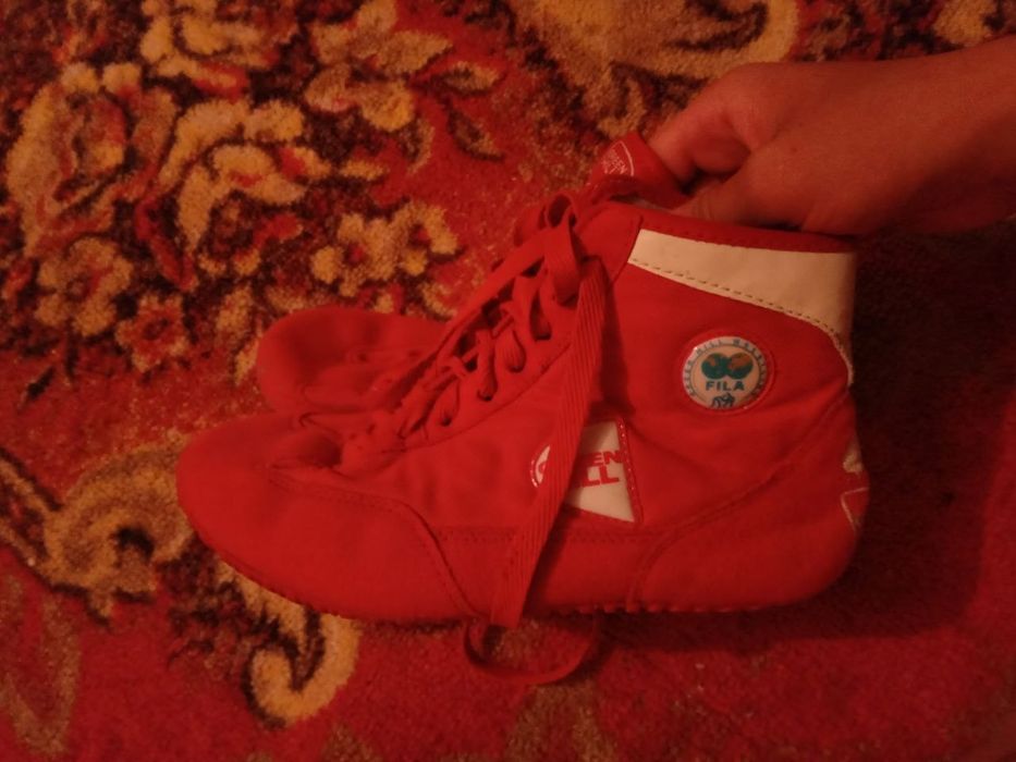 Күреске арналған аяқ киім