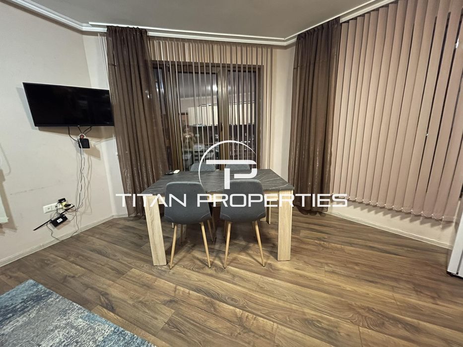 Дава се под наем Тристаен апартамент в Варна, Център - 80 кв.м за 650 € - Снимка #2