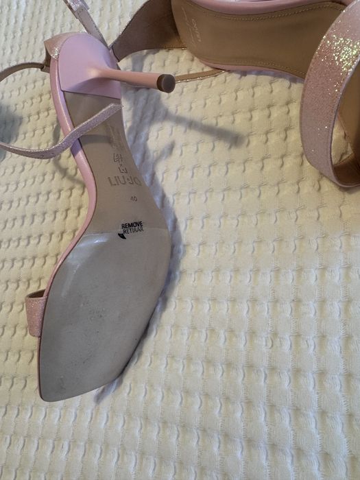 Дамски сандали