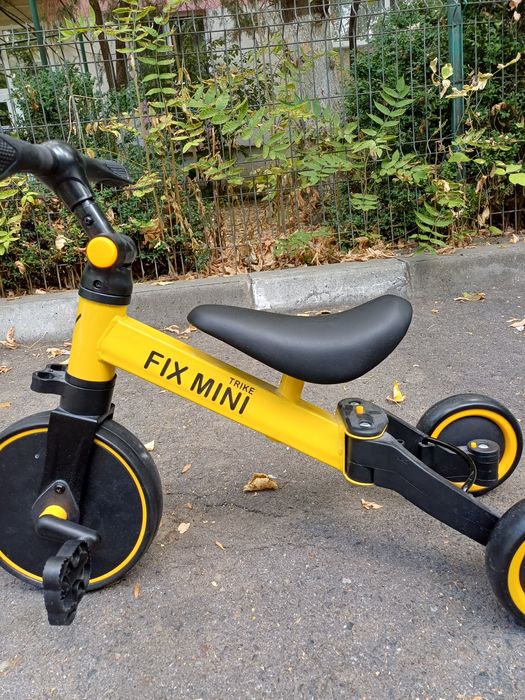 Vand Bicicleta de echilibru Trike Fix Mini 3in1 galbena