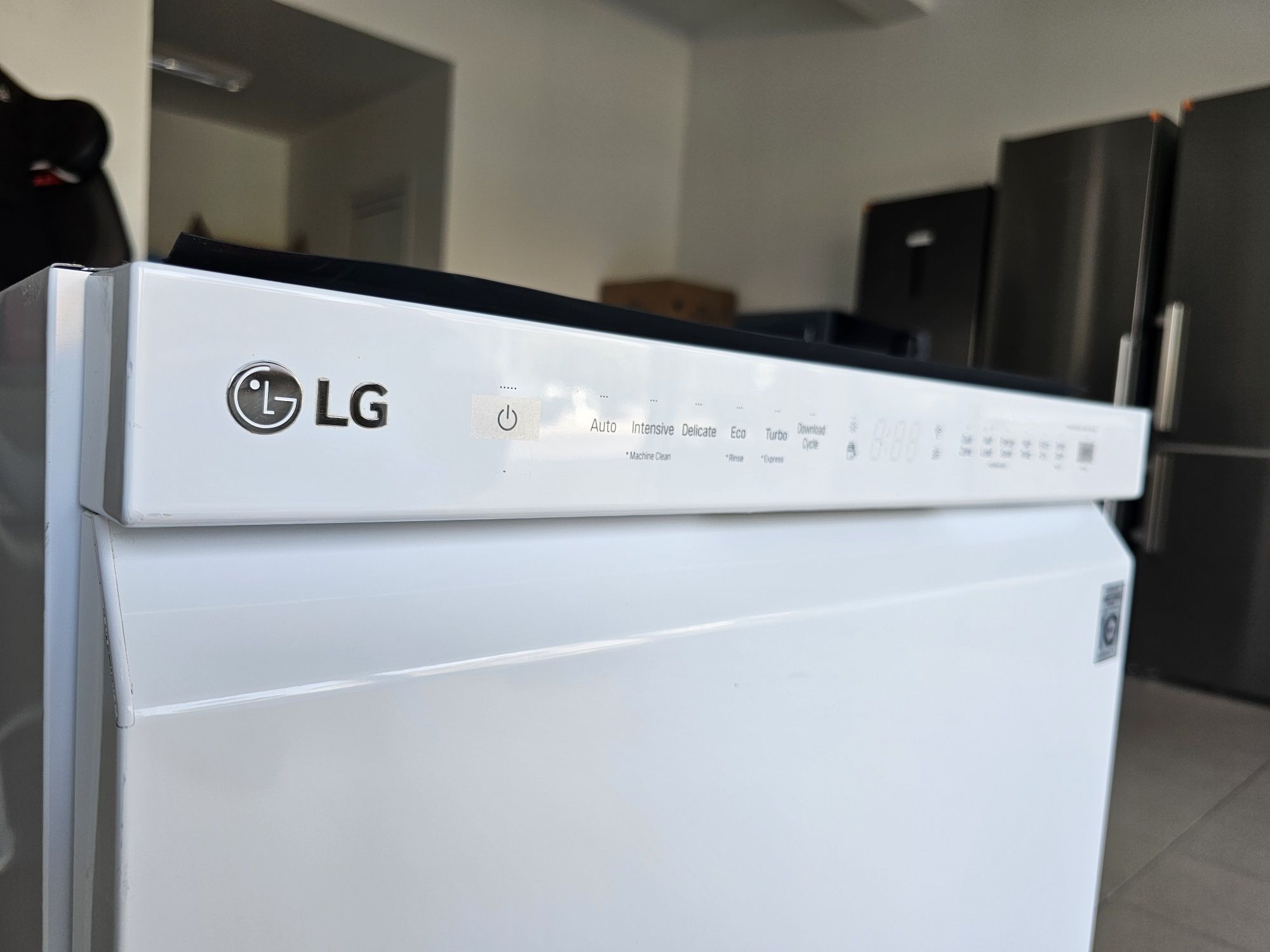 Съдомиялна за частично вграждане LG