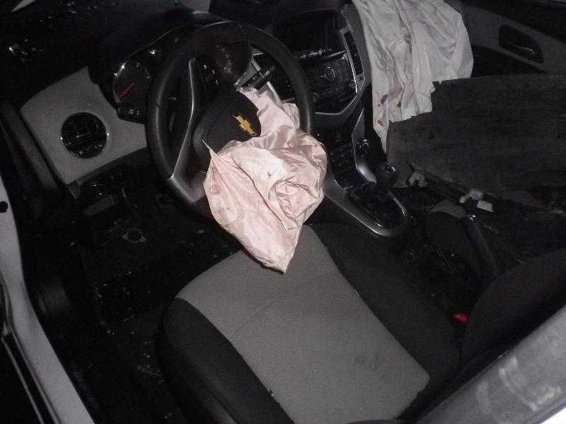 Шевролет Круз LT 2.0 TDCI / Chevrolet Cruze LT 2.0 TDCI на части