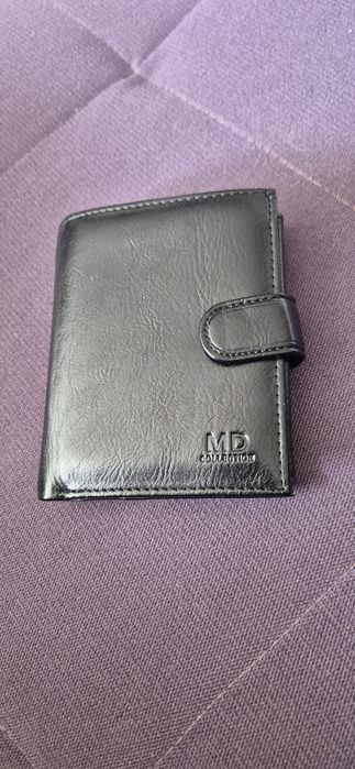 Продам кошелёк срочно