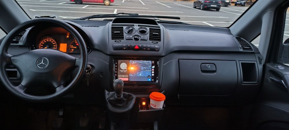 Închirieri microbus 8+1 locuri Cu sau Fără șofer ,se conduce cu   B