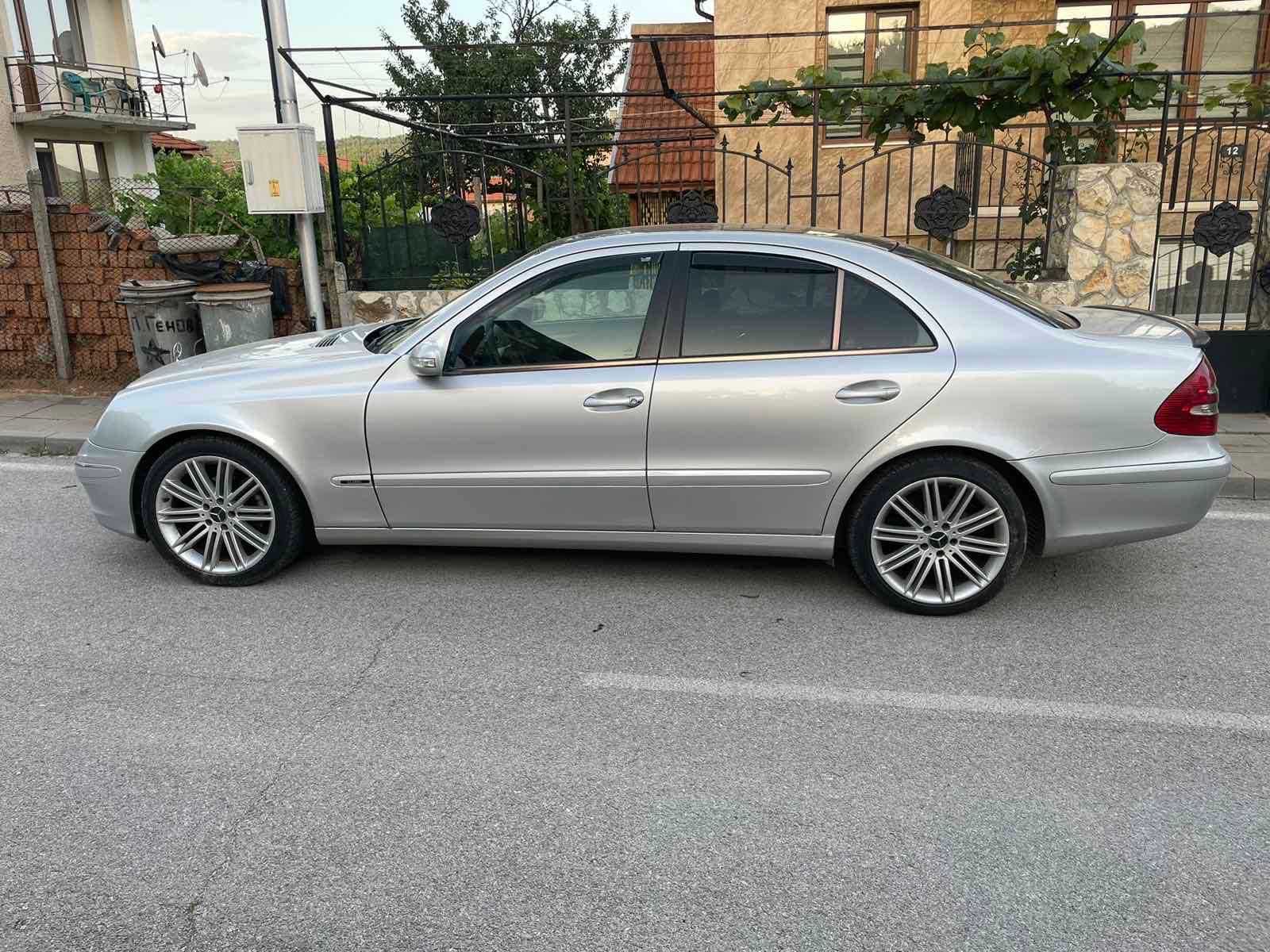 Мерцедес w211 е220d  НА ЧАСТИ