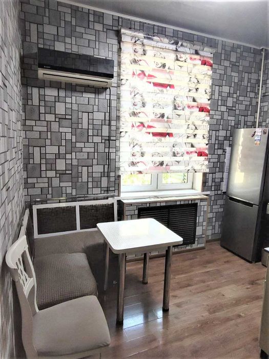 СРОЧНО ! Чиланзар-1 кв-л 2/3/4 ГАГАРИНА аллея