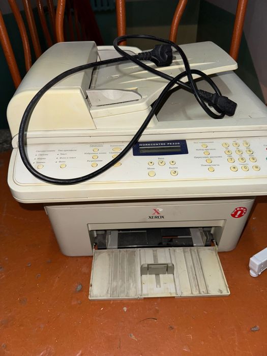 Продаю МФУ Xerox WorkCentre РЕ220принтер/
сканер/копир/факс, А4