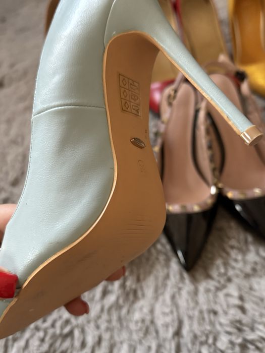 Vand combo pantofi! Stiletto, sandale! 8 buc